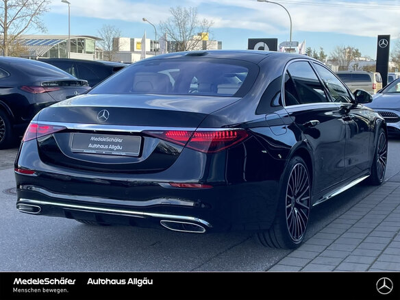 2026 Mercedes-Benz S-Класс 580 Long 4MATIC VII (W223), чёрный - вид 2