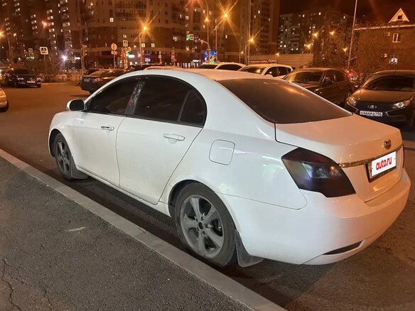 2013 Geely Emgrand EC7, белый - вид 5