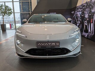 2026 Avatr 12, синий, 8690000 рублей, вид 5