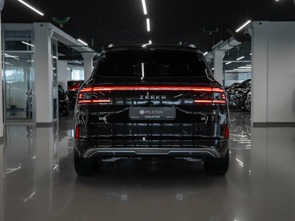 2026 Zeekr 8X 70 kWh, чёрный - вид 5