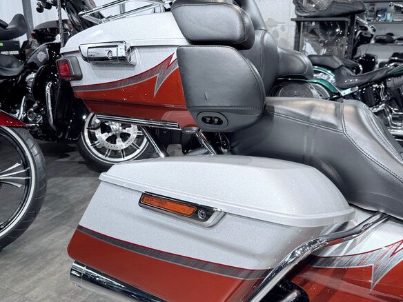 2014 Harley-Davidson CVO Limited, белый, 1699000 рублей - вид 11