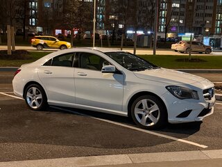 2015 Mercedes-Benz CLA 200 I (C117, X117), белый, 1800000 рублей, вид 3