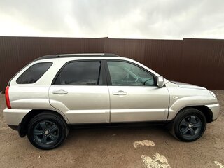 2009 Kia Sportage II Рестайлинг, серебристый, 900000 рублей, вид 2