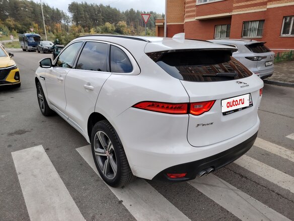 2016 Jaguar F-Pace I, белый, 1895000 рублей - вид 5