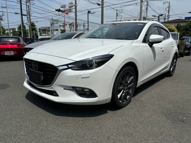 Открыть фотографии: Mazda Axela III Рестайлинг