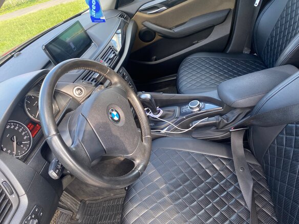 2011 BMW X1 18i I (E84), коричневый - вид 4