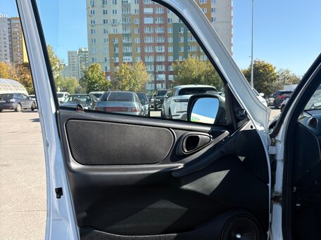 2016 Chevrolet Niva I Рестайлинг, белый, 620000 рублей, вид 5