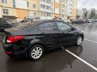 2011 Hyundai Solaris I, чёрный, 674000 рублей, вид 3
