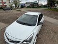 2015 Hyundai Solaris I Рестайлинг, белый, 990000 рублей - вид 1