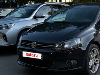 2013 Volkswagen Polo V, серый, 620000 рублей, вид 4