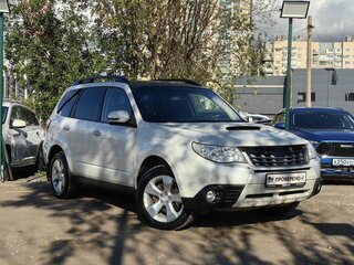 2011 Subaru Forester III Рестайлинг, белый, 1109000 рублей, вид 3