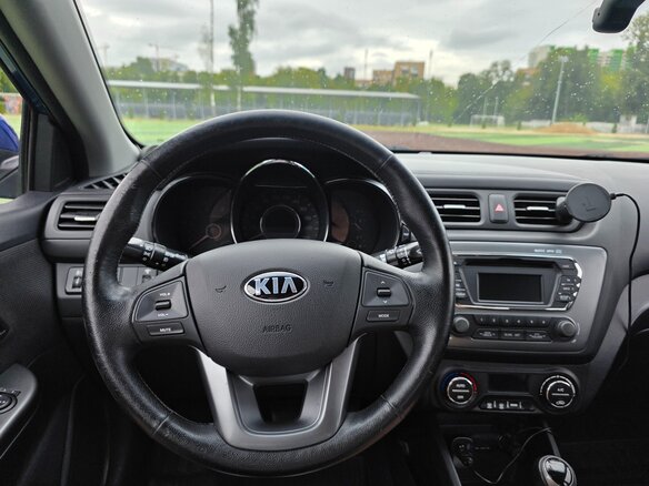 2013 Kia Rio 4-speed III, синий, 849000 рублей - вид 7