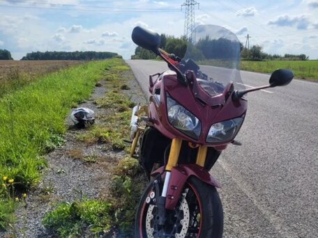 2006 Yamaha FZ1, красный, 470000 рублей, вид 3