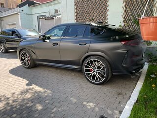 2019 BMW X6 M50i III (G06), чёрный, 7970000 рублей, вид 2