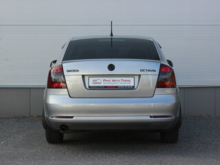 2011 Skoda Octavia II (A5) Рестайлинг, серебристый, 630000 рублей, вид 4