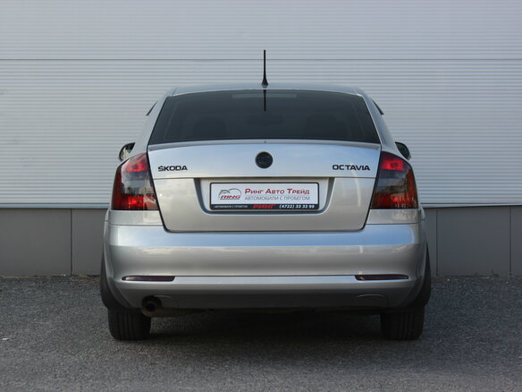 2011 Skoda Octavia II (A5) Рестайлинг, серебристый, 630000 рублей - вид 3
