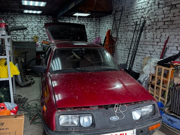 1984 Ford Sierra I, красный - вид 1