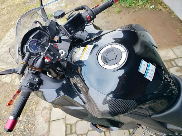 2018 Kawasaki Ninja 1000, чёрный, 995000 рублей - вид 30