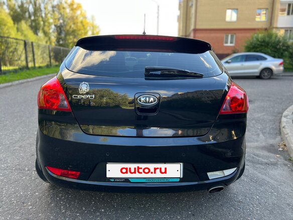 2011 Kia Ceed I Рестайлинг, чёрный, 620000 рублей - вид 3