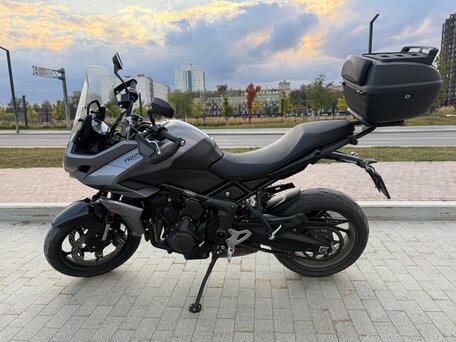 2022 Triumph Tiger Sport 660, серый, 750000 рублей, вид 4