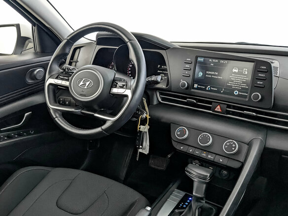 2022 Hyundai Elantra VII (CN7), белый, 2045000 рублей - вид 26