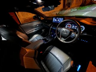 2020 Toyota Harrier IV (XU80), чёрный, 3790000 рублей, вид 5