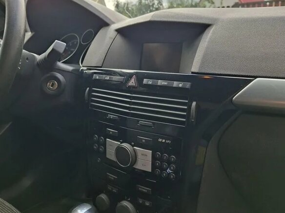 2013 Opel Astra H Рестайлинг, белый, 730000 рублей - вид 14