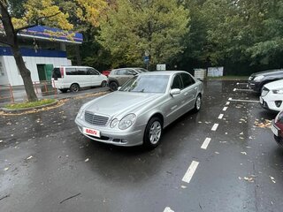 2002 Mercedes-Benz E-Класс 220 III (W211, S211), серебристый, 690000 рублей, вид 1
