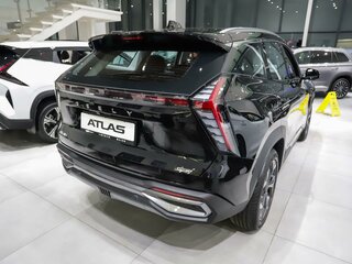 2026 Geely Atlas II, чёрный, 4114990 рублей, вид 3