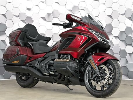 2025 Honda GL 1800 Gold Wing, красный, 3599000 рублей, вид 1