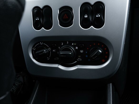 2012 Renault Sandero I, серый - вид 12