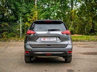 2018 Nissan X-Trail III Рестайлинг, серый, 1770000 рублей, вид 4