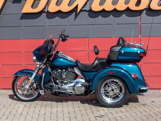 2019 Harley-Davidson Tri Glide, синий, 2742569 рублей, вид 4