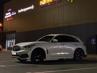 2017 Infiniti QX70, белый, 2700000 рублей, вид 2