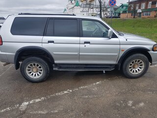 2002 Mitsubishi Pajero Sport I, серебристый, 1150000 рублей, вид 4
