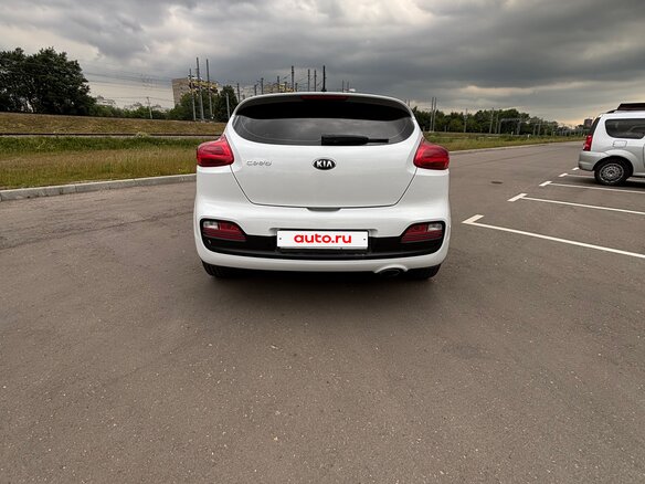 2016 Kia Ceed II Рестайлинг, белый, 1299000 рублей - вид 16