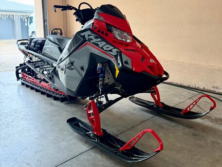 2025 Polaris 9R RMK Khaos Slash 155, красный, 2150000 рублей, вид 1