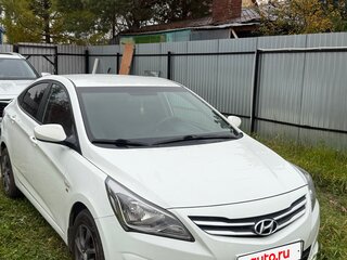 2016 Hyundai Solaris I Рестайлинг, белый, 1200000 рублей, вид 2