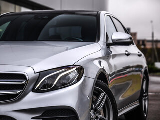 2016 Mercedes-Benz E-Класс 300 V (W213, S213, C238), серебристый, 3044000 рублей, вид 2