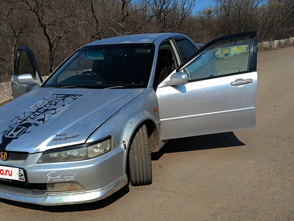 1999 Honda Accord VI, серебристый, 280000 рублей