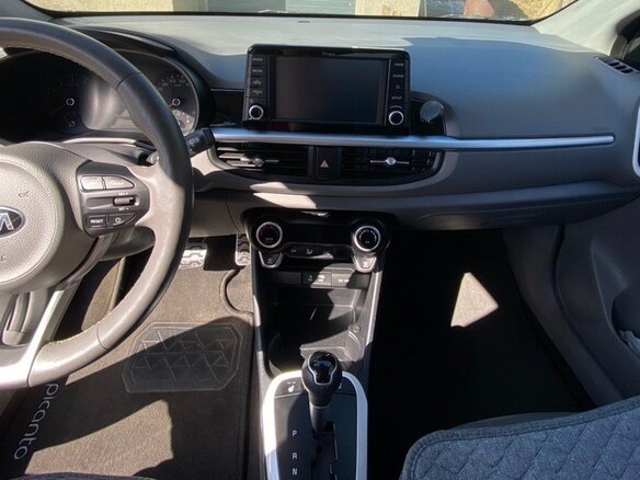2018 Kia Picanto X-line X-Line III, бежевый, 1650000 рублей - вид 3