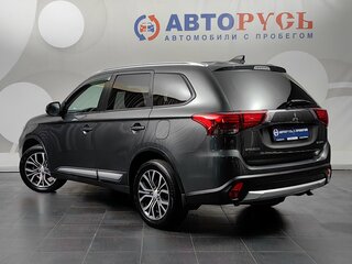 2018 Mitsubishi Outlander III Рестайлинг 2, серый, 2102000 рублей, вид 2