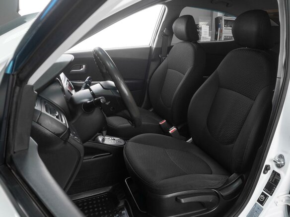 2014 Kia Rio 6-speed III, белый - вид 9