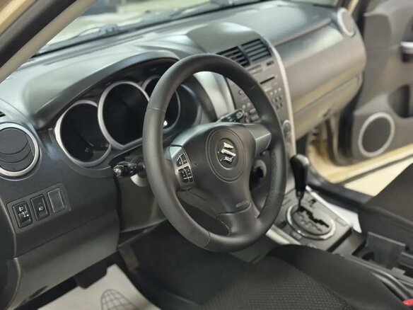 2010 Suzuki Grand Vitara II Рестайлинг, бежевый, 695000 рублей - вид 8