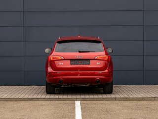 2010 Audi Q5 I (8R), красный, 1395000 рублей, вид 5