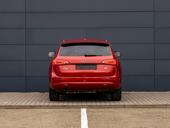 2010 Audi Q5 I (8R), красный, 1395000 рублей - вид 4