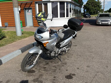 2001 Honda XL650V Transalp, серебристый, 250000 рублей, вид 2