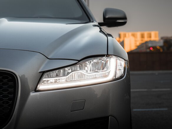 2019 Jaguar XF II, серый, 3000000 рублей - вид 12