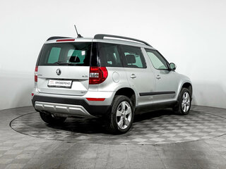 2017 Skoda Yeti I Рестайлинг, серебристый, 1467980 рублей, вид 5