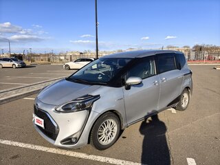 2018 Toyota Sienta II, серый, 1500000 рублей, вид 1